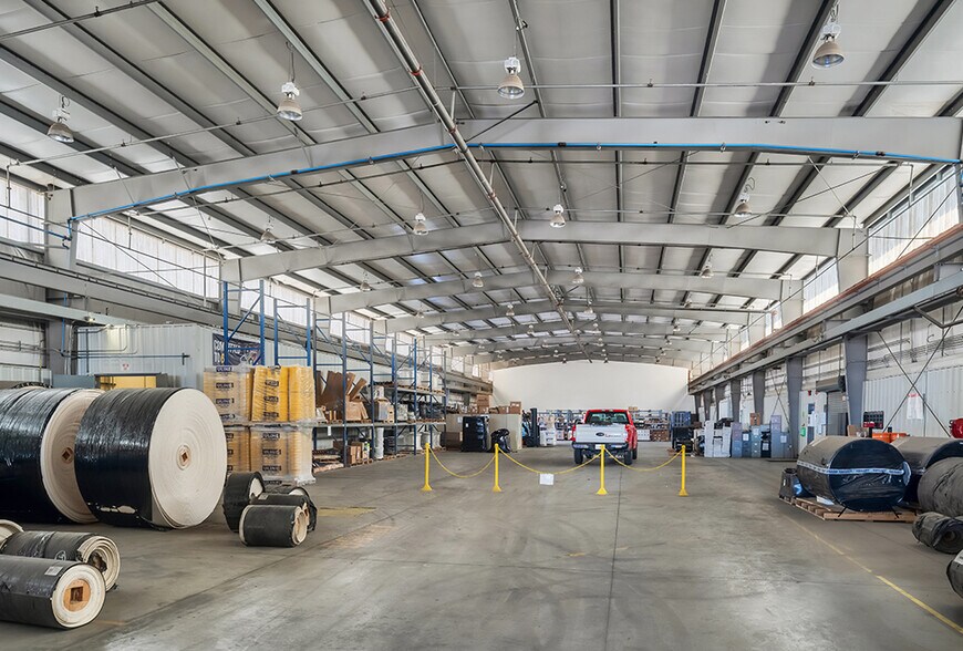 More Photos Of 13290 Sabre Blvd, Victorville Manufacturing For Sale