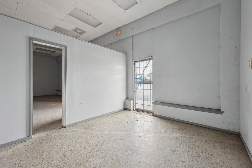 More Photos Of 3410 Concord Rd, Beaumont Storefront For Sale