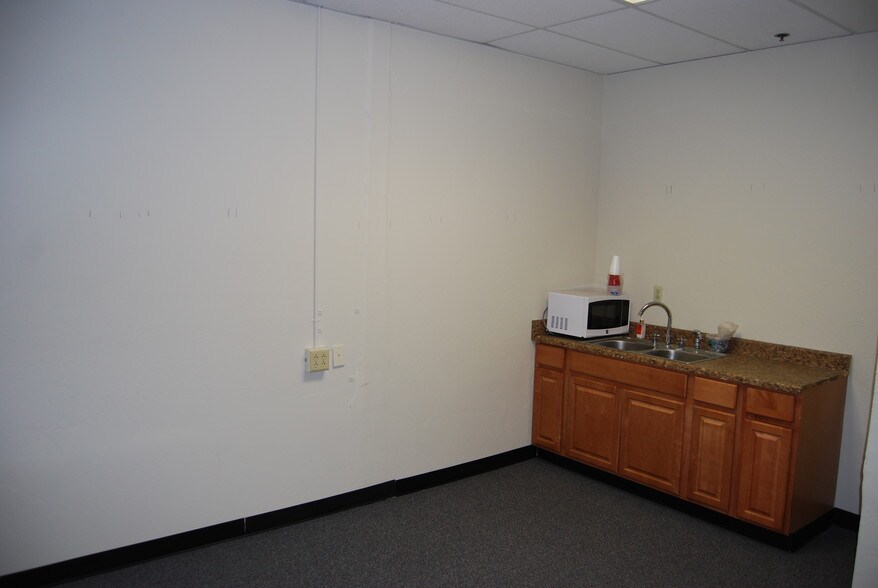 More Photos Of 46560 Fremont Blvd, Fremont Warehouse For Sale