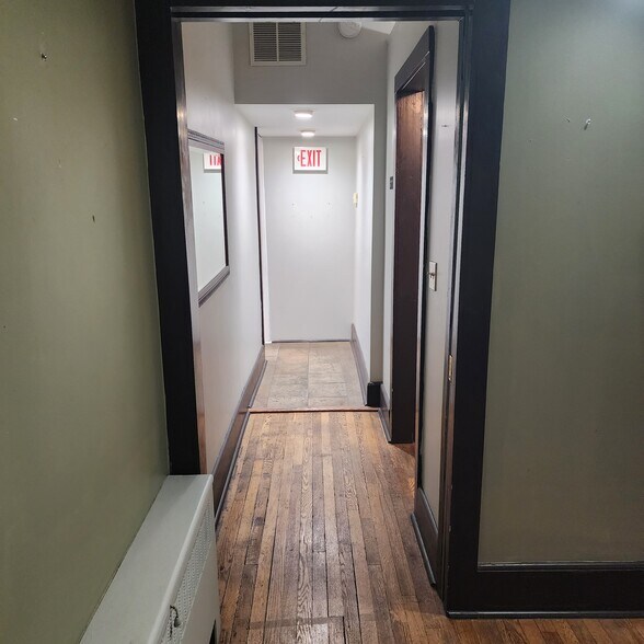 More Photos Of 37 W Washington Ave, Washington Storefront Retail Residential For Lease