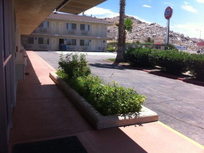 More Photos Of 16901 Stoddard Wells Rd, Victorville Hotel For Sale