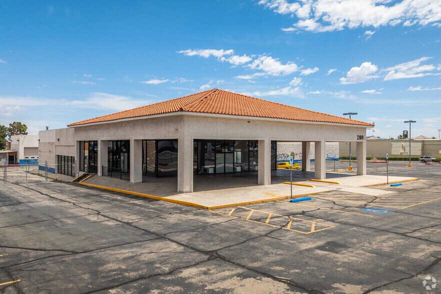 More Photos Of 2100 S Decatur Blvd, Las Vegas Auto Repair For Sale