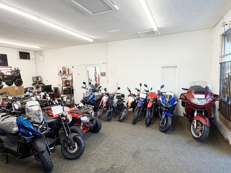 More Photos Of 4036 San Pablo Dam Rd, El Sobrante Freestanding For Lease