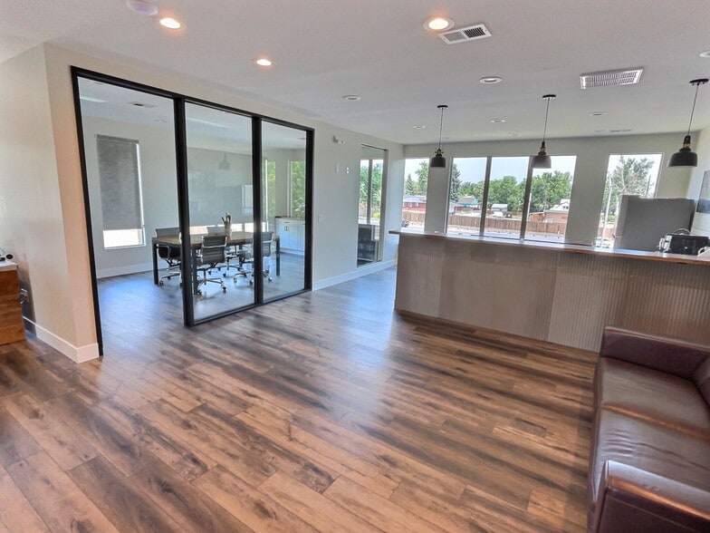 More Photos Of 4785 Tejon St, Denver Office For Lease