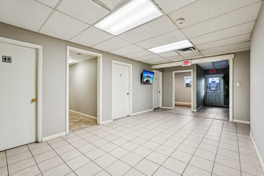 More Photos Of 99-105 Berkshire Ave, Paterson Office For Lease