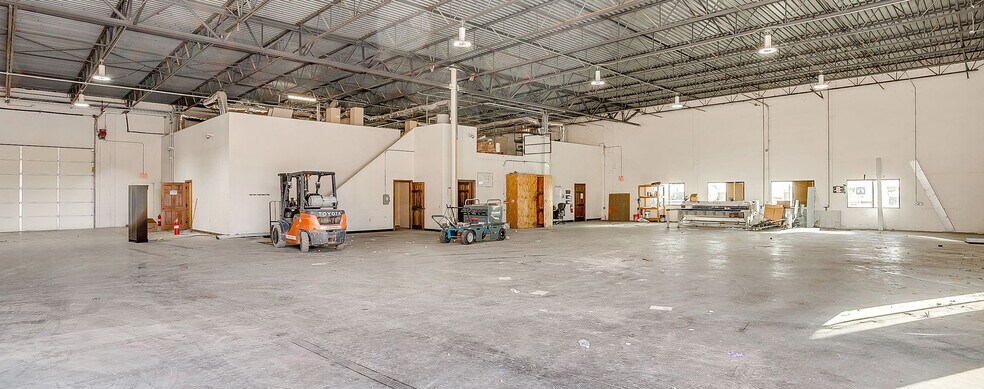 More Photos Of 1420 Markum Ranch Rd, Fort Worth Warehouse For Sale