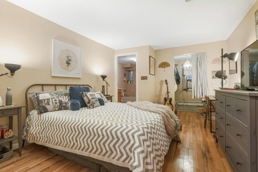 More Photos Of 598 Pacific St, Brooklyn Apartments For Sale