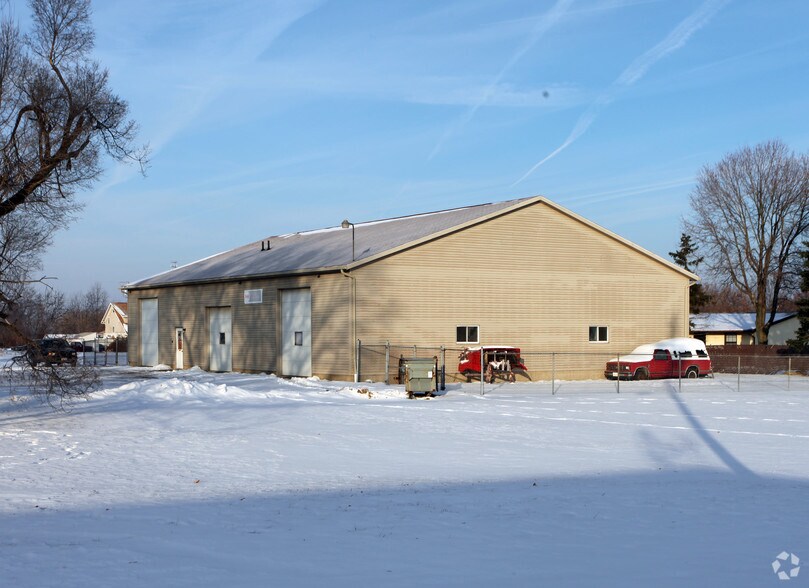 Primary Photo Of 2165 W State St, Alliance Warehouse For Sale