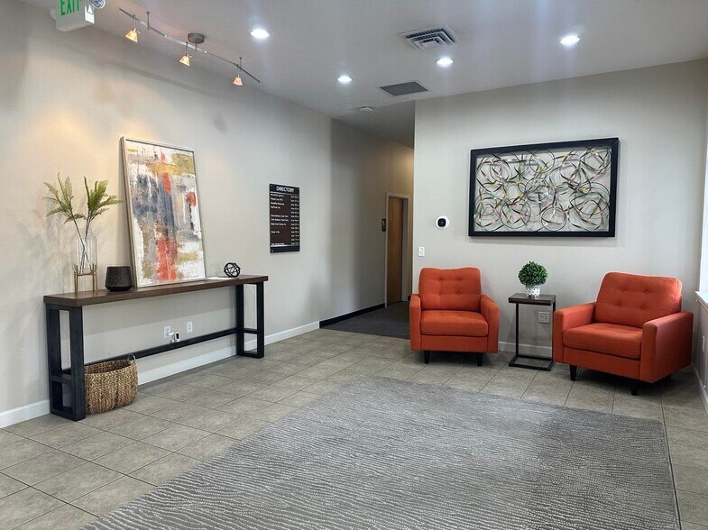 More Photos Of 125 E 50th St, Garden City Office For Sale