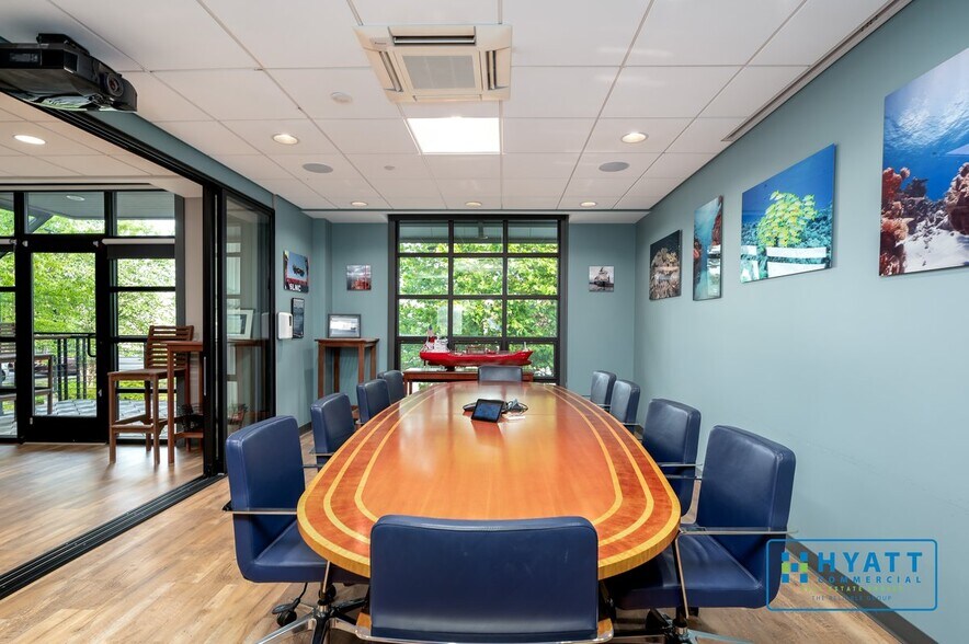 More Photos Of 130 Severn Ave, Annapolis Office For Sale