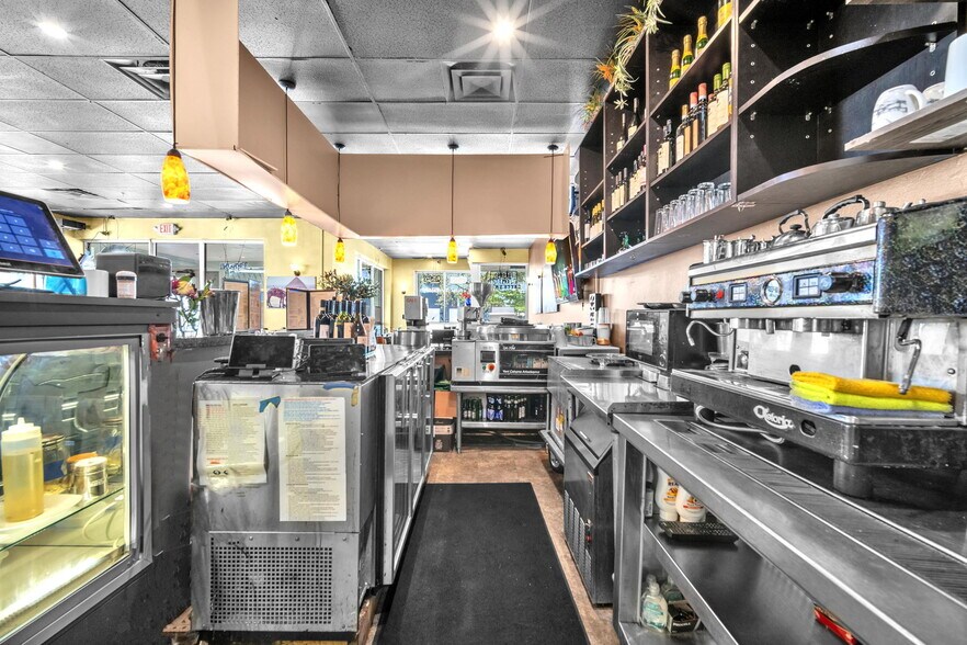 More Photos Of 2535-2555 E Atlantic Blvd, Pompano Beach Storefront For Sale
