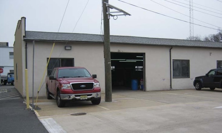 Primary Photo Of 401-403 Cleveland Ave, Highland Park Warehouse For Lease