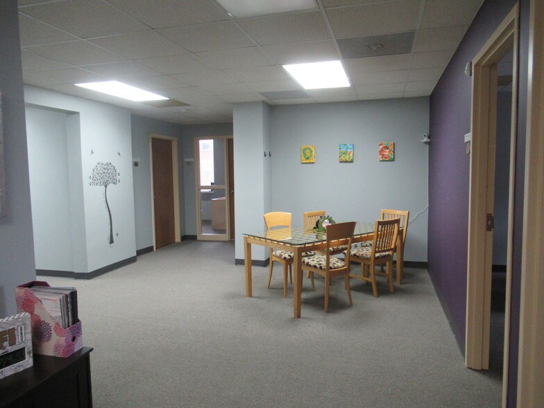 More Photos Of 427 E Monroe St, Springfield Office For Sale