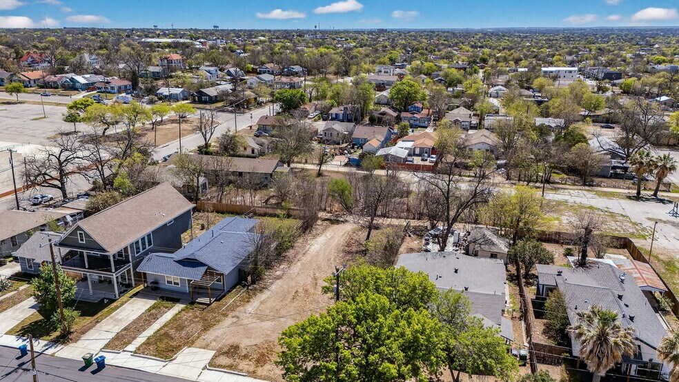 More Photos Of 920 Martin Luther King Dr, San Antonio Land For Sale