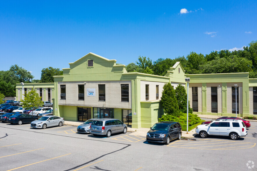 Primary Photo Of 715 Twining Rd, Dresher Office For Lease