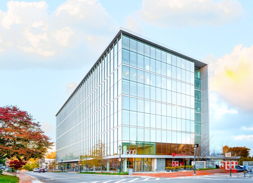 More Photos Of 4500 East West Hwy, Bethesda Office For Lease