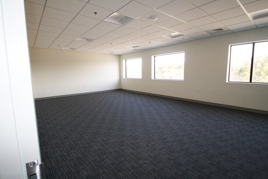 More Photos Of 28 Riverside Dr, Pembroke Research And Development For Lease