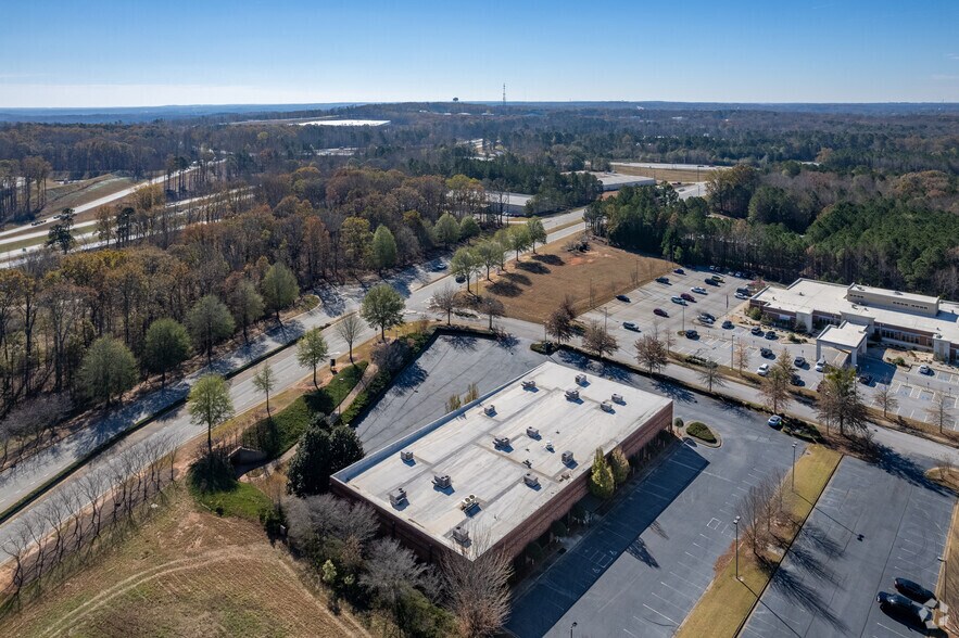 More Photos Of 4170 Tanners Creek Dr, Flowery Branch Office For Lease