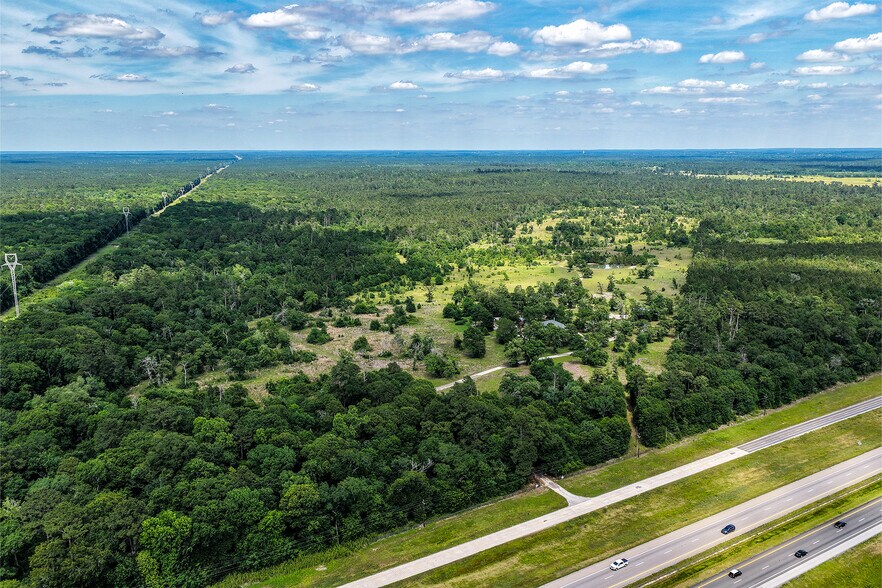 More Photos Of 1726 I-45 North, Huntsville Land For Sale