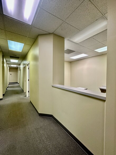 More Photos Of 5800 Ridgewood Rd, Jackson Medical For Sale
