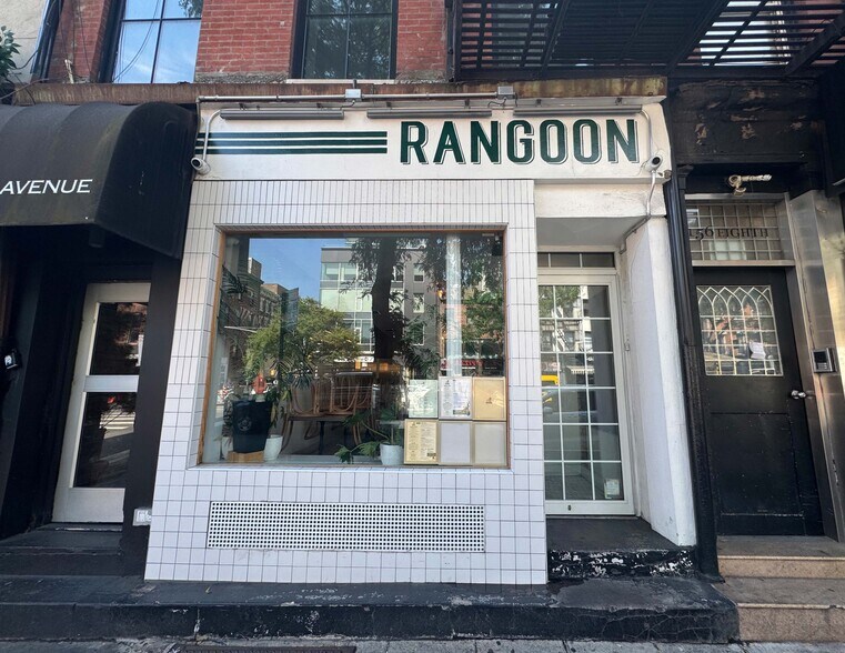 Primary Photo Of 158 8th Ave, New York Storefront Retail Residential For Lease