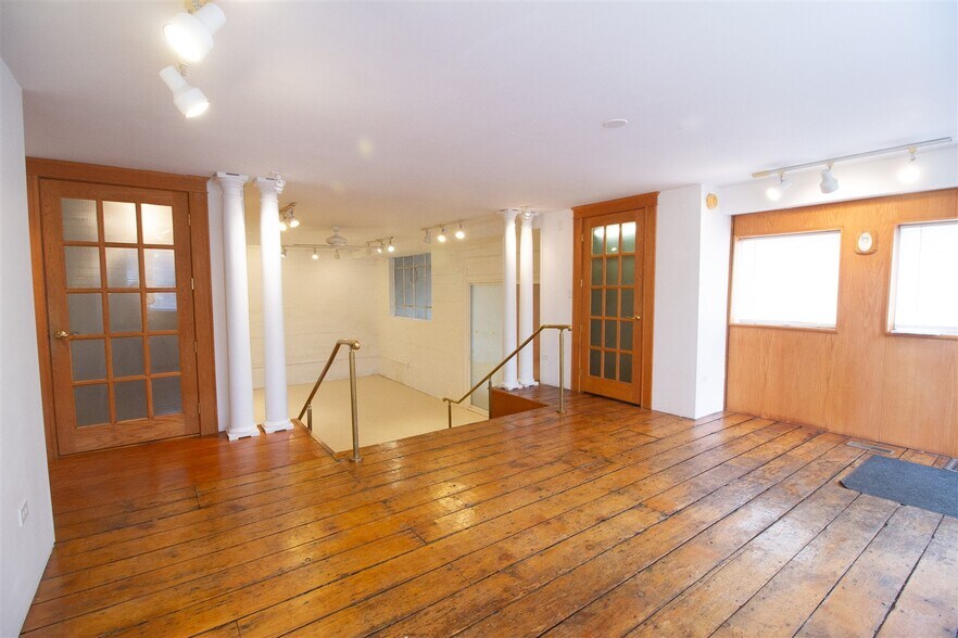 More Photos Of 221 DuPage St, Elgin General Retail For Lease