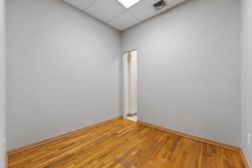 More Photos Of 2345 65th St, Brooklyn Storefront Retail Office For Sale