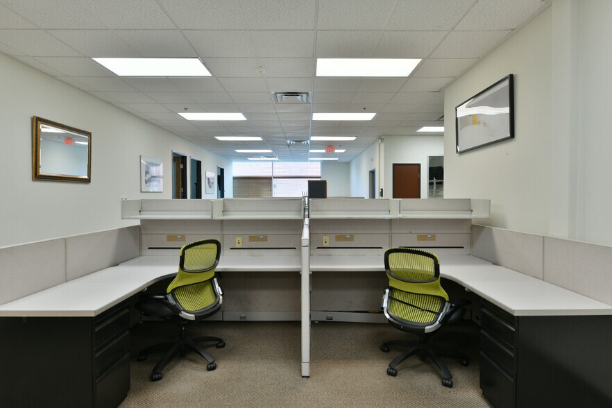 More Photos Of 19210 S Vermont Ave, Gardena Loft Creative Space For Sale