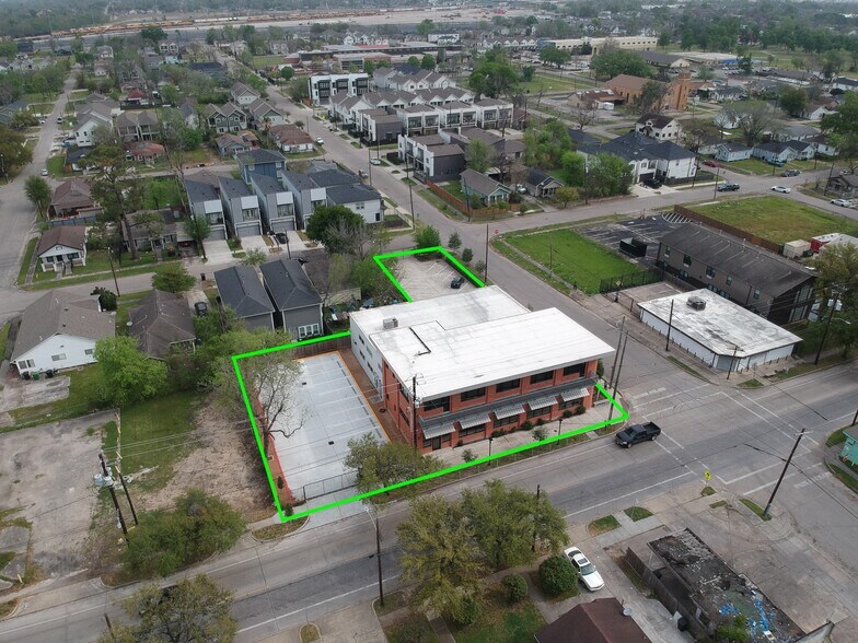 More Photos Of 4619 Lyons Ave, Houston Light Manufacturing For Sale