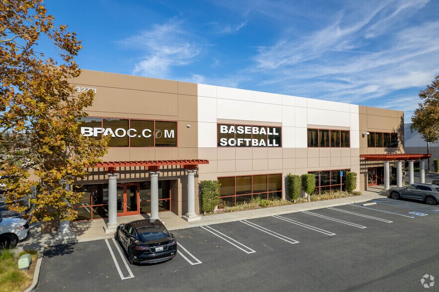 More Photos Of 32421-32423 Calle Perfecto, San Juan Capistrano Warehouse For Lease