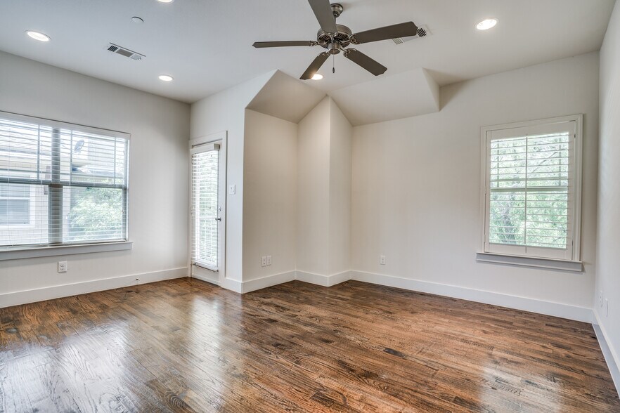 More Photos Of 6140 Oram St, Dallas Apartments For Sale