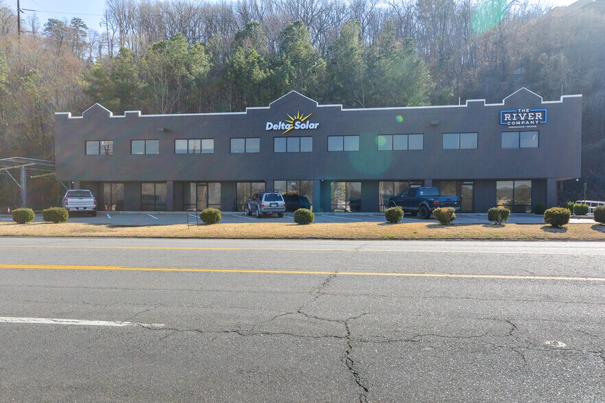 More Photos Of 2725 Cantrell Rd, Little Rock Medical For Lease