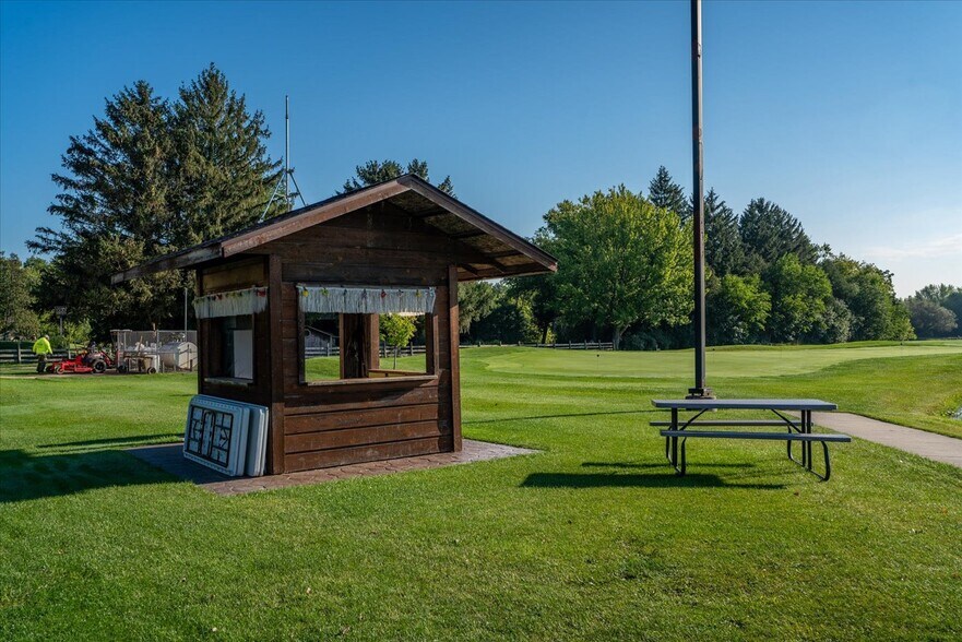 W4787 Yandry Rd, Whitewater, WI 53190 Golf Course Driving Range For