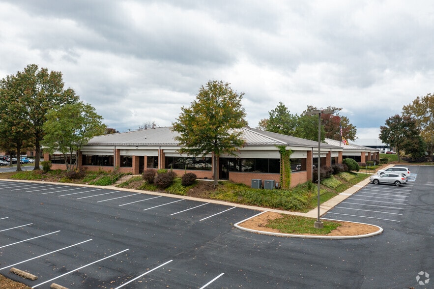 More Photos Of 101 Chesapeake Blvd, Elkton Medical For Sale
