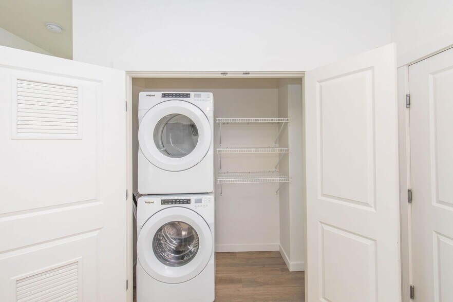 More Photos Of 15300 33rd Ave S, Seatac Apartments For Lease