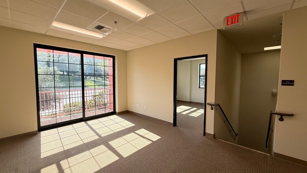 More Photos Of 29601-29607 Agoura Rd, Agoura Hills Unknown For Lease