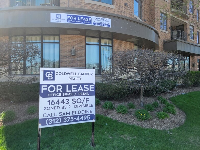 Primary Photo Of 6400 N Northwest Hwy, Chicago Apartments For Lease