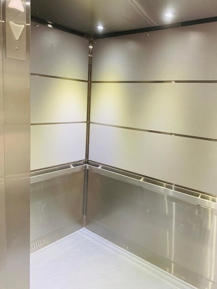 More Photos Of 3785 NW 82nd Ave, Doral Office For Lease