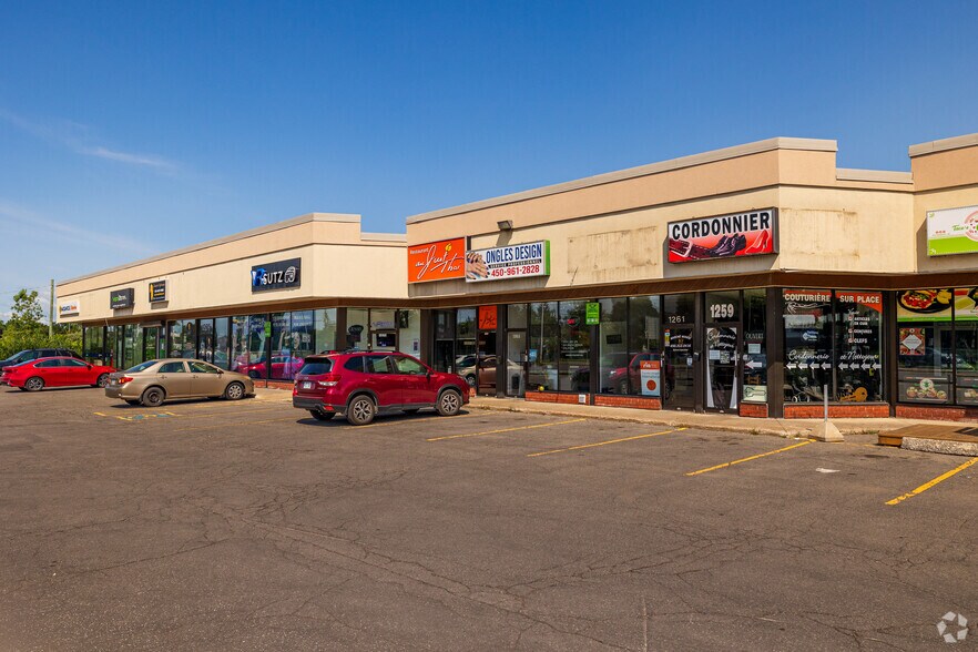 More Photos Of 1245-1275 Boul Des Seigneurs, Terrebonne Freestanding For Lease