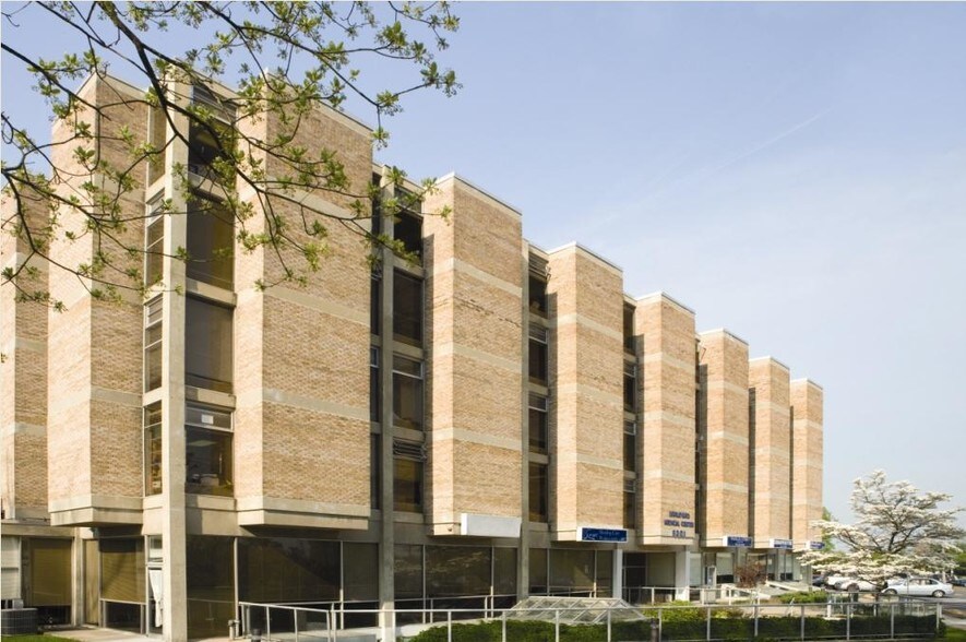 Primary Photo Of 8301 Arlington Blvd, Fairfax Medical For Lease