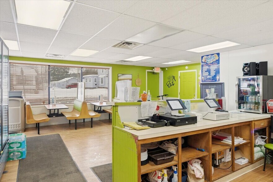 More Photos Of 547 E Main St, Ashland Restaurant For Sale