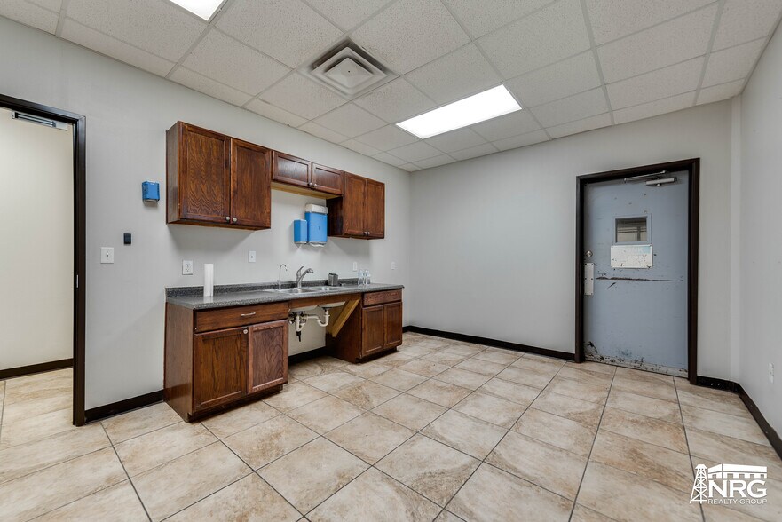 More Photos Of 3101 Air Product Blvd, Odessa Manufacturing For Lease