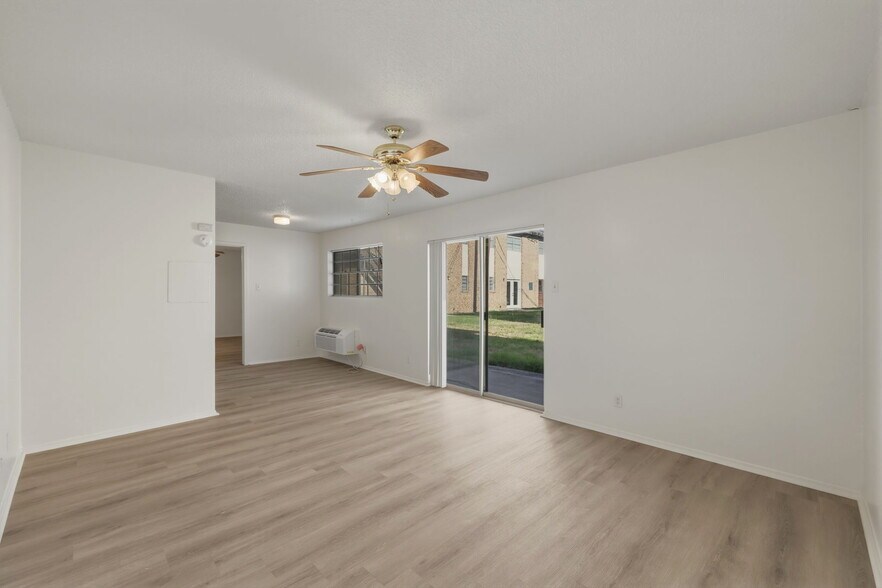 More Photos Of 1728 Pulliam St, San Angelo Apartments For Sale