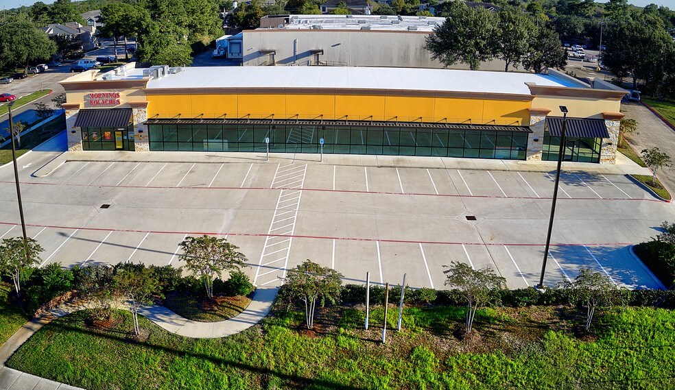 More Photos Of 5033 FM 2351 Rd, Friendswood Storefront Retail Office For Lease