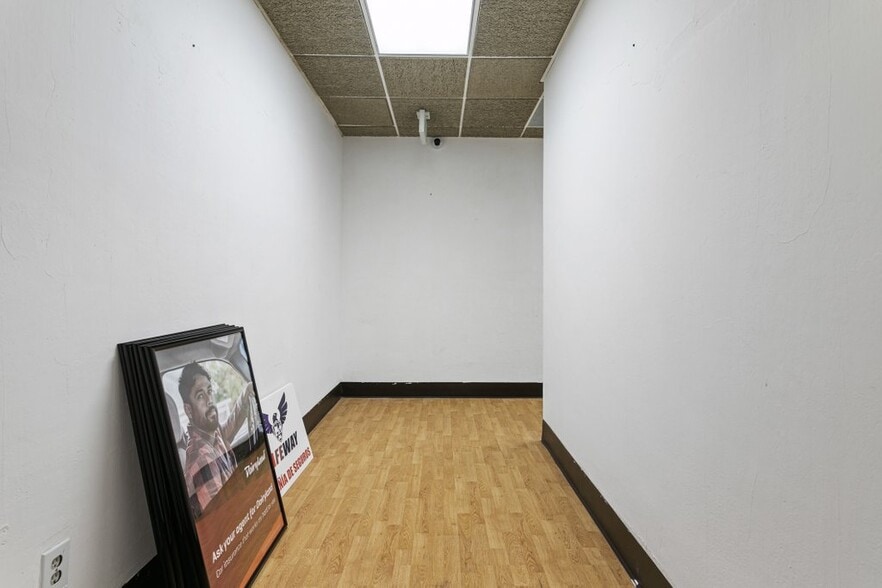 More Photos Of 6701 Beach Blvd, Jacksonville Freestanding For Lease