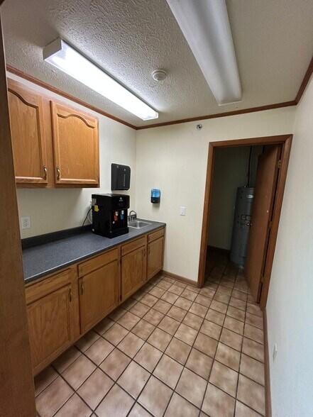 More Photos Of 198 George St, Beckley Research And Development For Lease