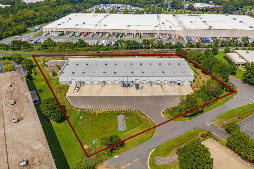 More Photos Of 15050 Choate Cir, Charlotte Light Manufacturing For Lease