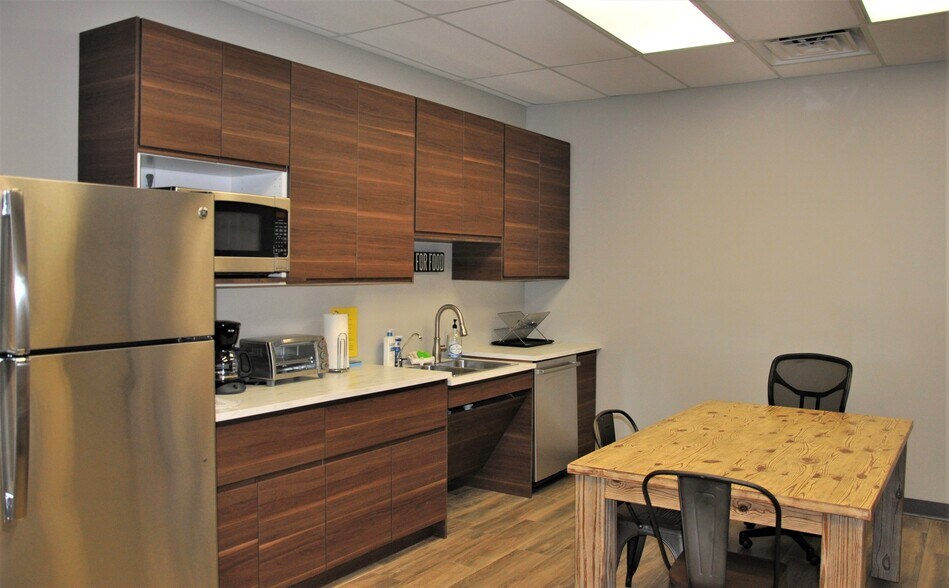 More Photos Of 14815 Cypress North Houston Rd, Cypress Medical For Sale