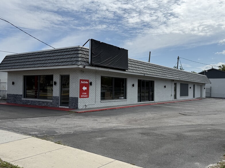 More Photos Of 9501 N Nebraska Ave, Tampa Freestanding For Sale