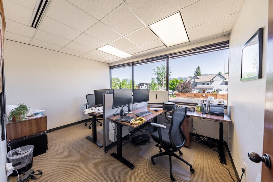 More Photos Of 100 2nd St E, Whitefish Office For Sale
